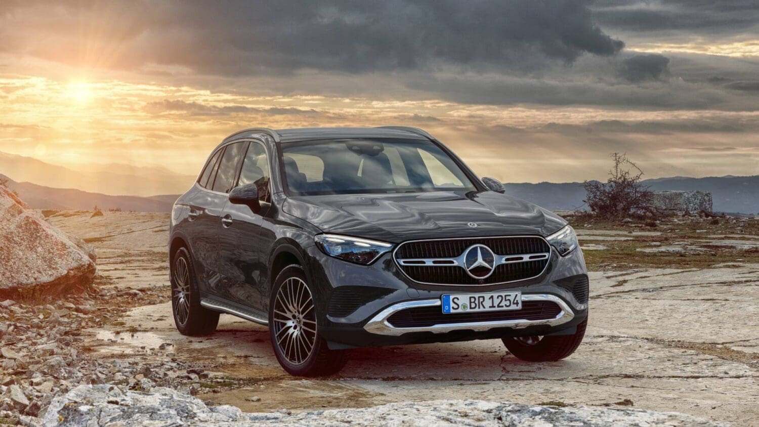 大改款賓士GLC台灣登場時間曝光！　推估2款輕油電汽油動力成主力