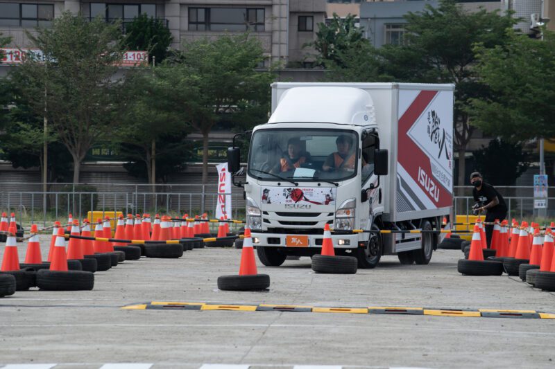 台北合眾汽車自2012年代理日本商用車品牌Isuzu後，除不間斷提供台灣頭家、運將與日本原廠零時差的各式新世代車款，並透過各式異業合作活動提升品牌形象。