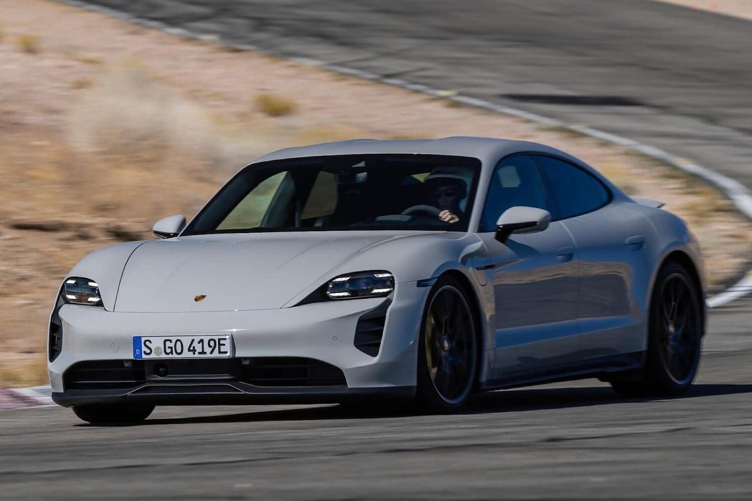 禁售燃油車期限確定　歐盟27個國家從2035年開始將不能販賣燃油引擎