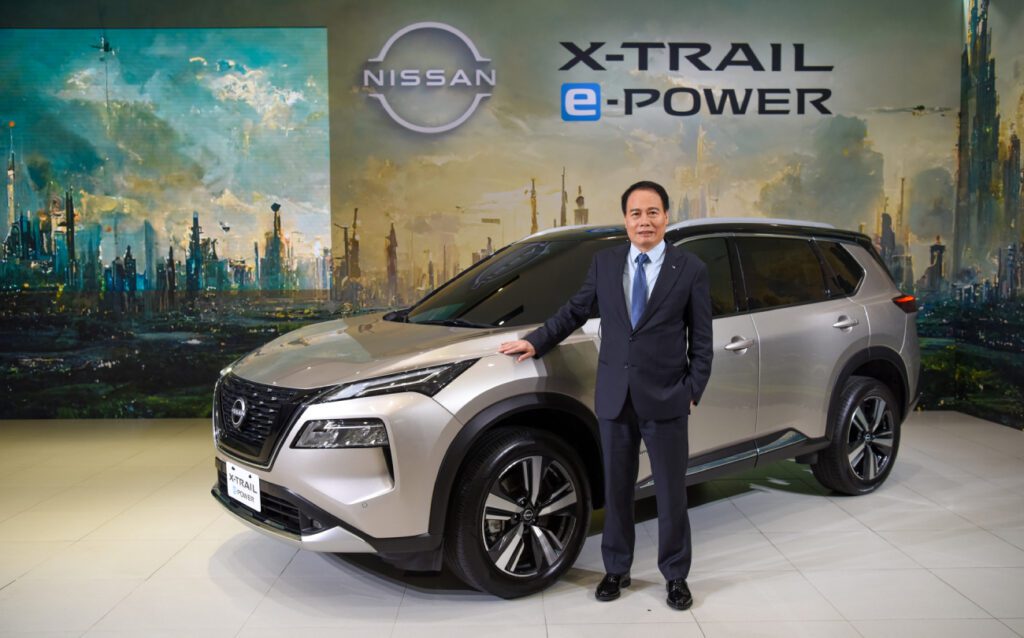 NISSAN X-TRAIL e-POWER「不用充電的電動車」技術今(14)日正式上市，搭載日產三大黑科技e-POWER動力系統、e-4ORCE 電子四驅穩定系統與ProPILOT 智行安全系統，配備豪華進口車的數位精品座艙等優質產品力，以單一旗艦版規格為主，建議售價151.9萬元。