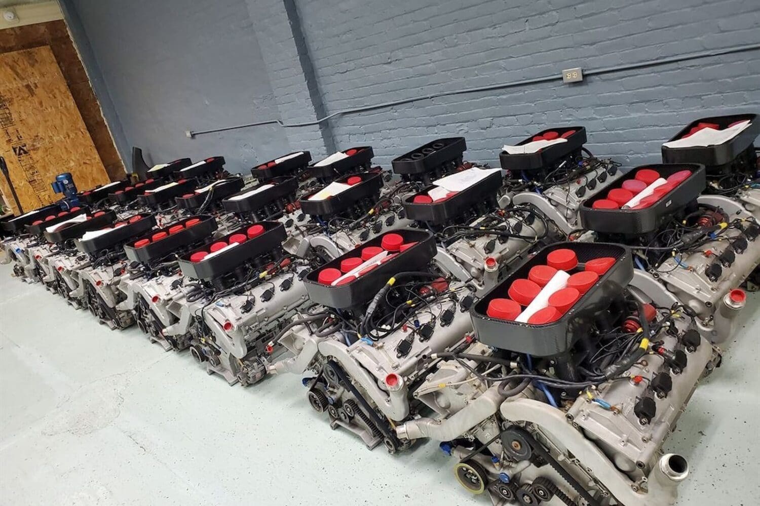 V8賽車引擎超便宜出售　不用50萬擁有媲美GT-R的動力