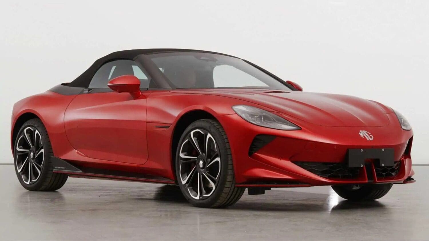 MG電動小跑車Cyber​​ster量產規格曝光　最大馬力500匹、極速上看200公里