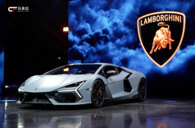 Lamborghini首部V12 混合動力超跑—Revuelto於臺北流行音樂中心首度在臺亮相。