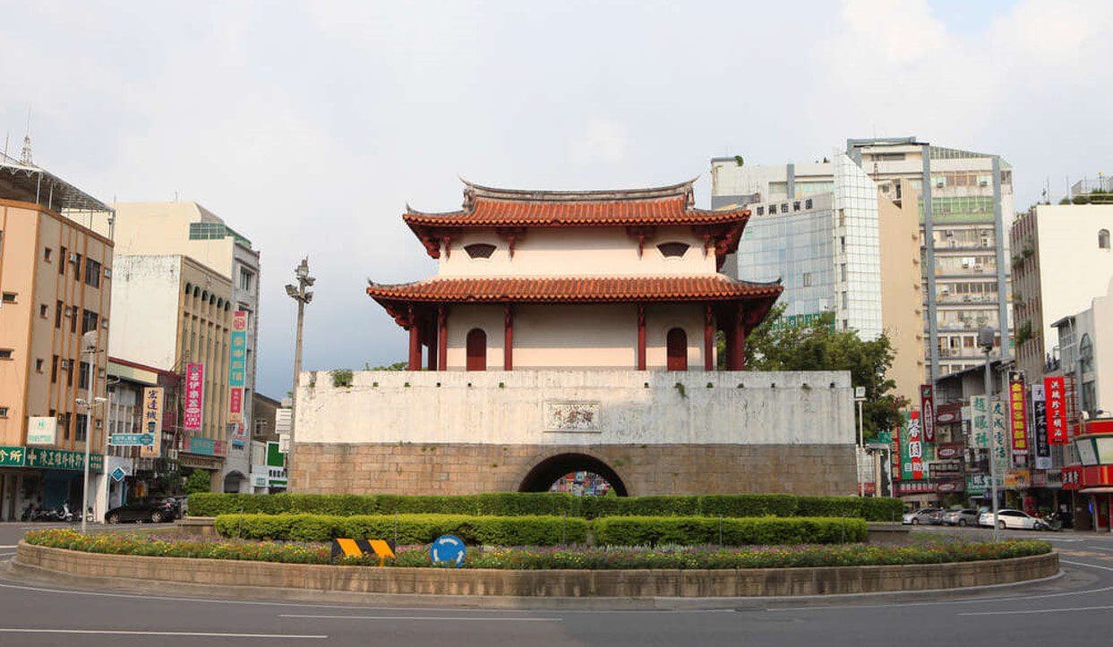 來台南你可能曾經過這條路　一起來體驗東門路的過去與現在！