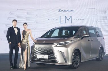 大改款Lexus LM於7月18日展開預售後，以2種動力4個等級的設定，即吸引大量顧客下訂，累計訂單已破2,000張。