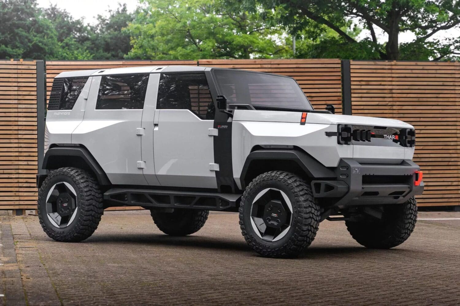 Mahindra Thar.e概念車帥氣亮相　純電動力搶攻越野市場