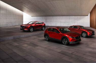 休旅車主力車款MAZDA CX-5 8月推出限時「低月付11,900元再贈乙式險」的優惠購車方案(圖片：Mazda Taiwan)。