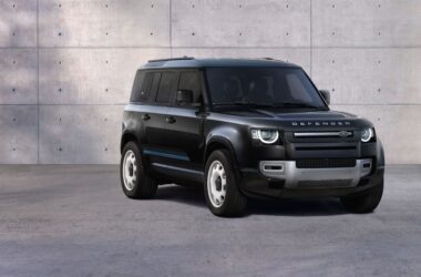 JLR Taiwan宣佈2024年式Defender首波配額即日起開放預售，針對動力與科技配備進行重點升級，為喜愛Defender的車主提供更多元的入主選擇。(圖片提供：JLR)