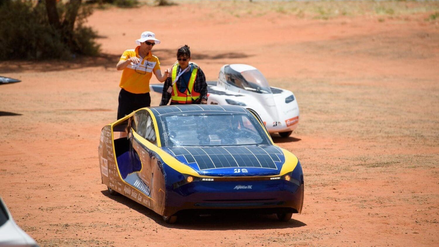 高雄科技大學阿波羅車隊　勇奪世界太陽能車挑戰賽第四名