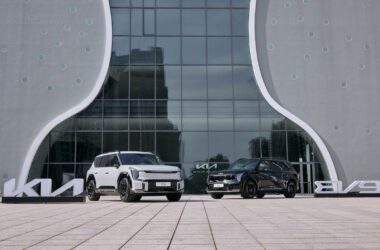 Kia EV9預售首日結算，在短短6小時內創下突破200張訂單的驚人佳績，再再證明The Kia EV9純電智慧旗艦LSUV的產品實力，深獲台灣前瞻車主的一致肯定！(圖片提供：台灣森那美)