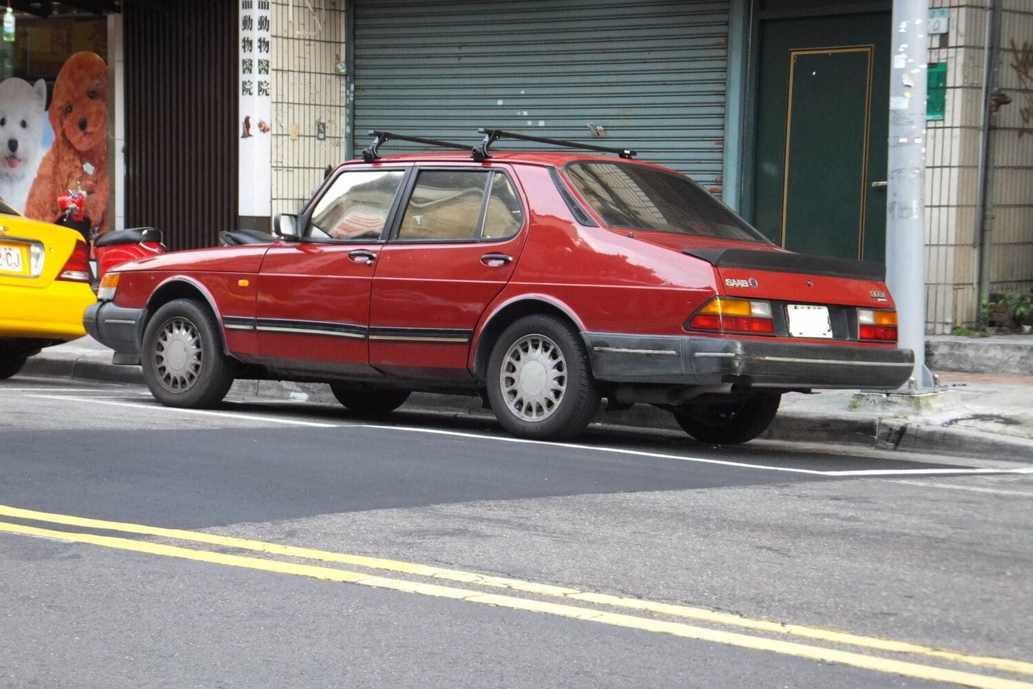 垂尾垂出古典味 Saab 900獨一無二的造型令人回味再三(二) 垂尾垂出古典味 Saab 900獨一無二的造型令人回味再三(二)