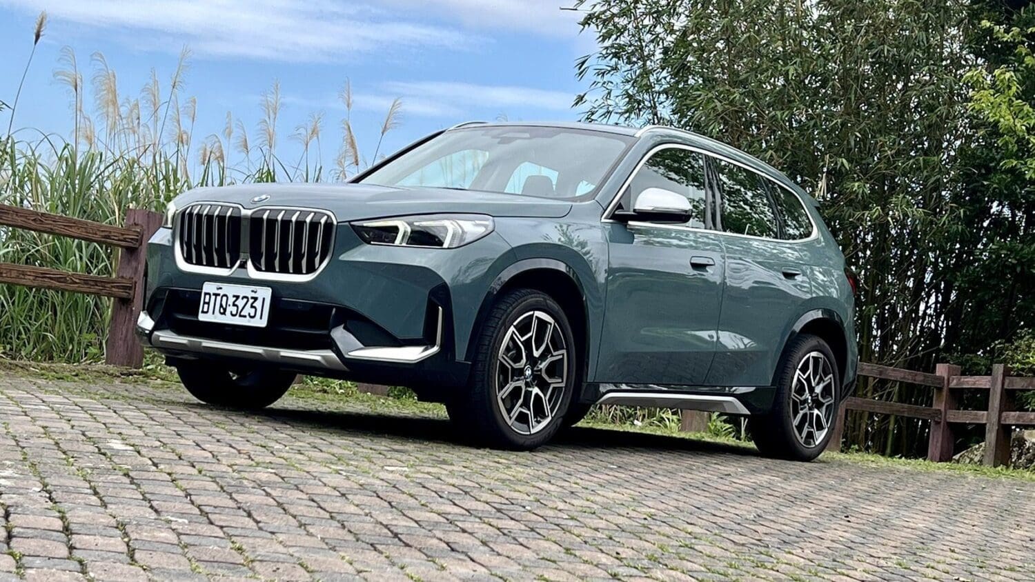 BMW X1試駕後優缺點直白大公開　4米5車長靈巧好操控！