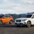 BMW X1與首度登場的純電動力BMW iX1，以年輕動感的外型結合強大的空間實用機能獲得眾多年輕族群消費者青睞，超越對手的科技實力更讓全新世代X1/iX1銷售成績一枝獨秀，同時也屢獲國際媒體大獎肯定。(圖片提供：汎德)