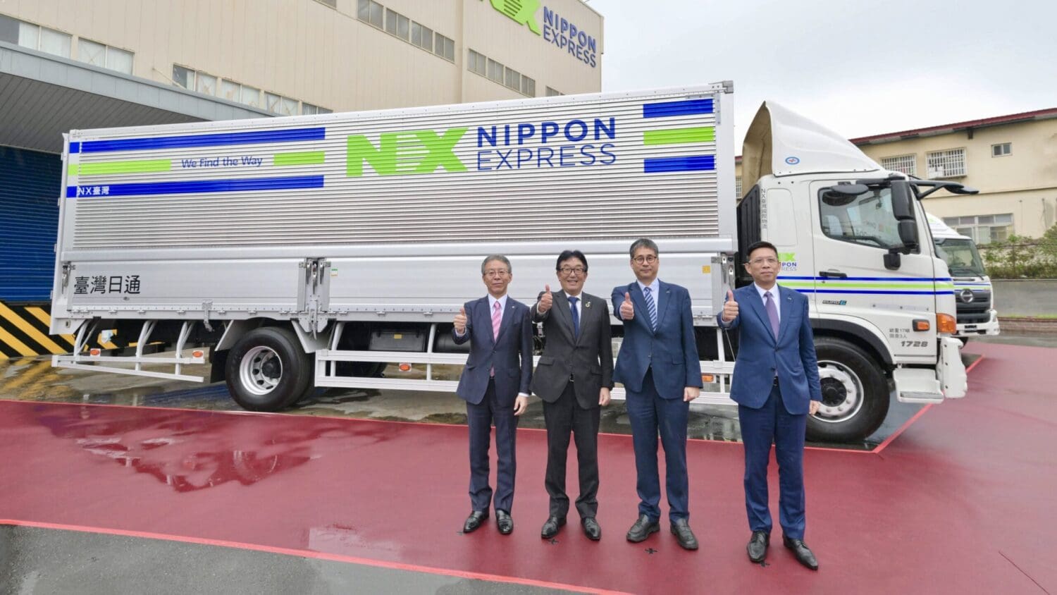 Hino 500系17噸鋁合金鷗翼大貨車上市
