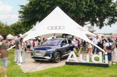 Audi Q4 e-tron不僅擁有輕巧時尚外型，媲美中大型休旅的寬敞車室空間及行李箱容量極富機能性，無論裝載戶外活動用品、家庭出遊、或日常出行皆能輕鬆滿足所需。(圖片提供：台灣奧迪)