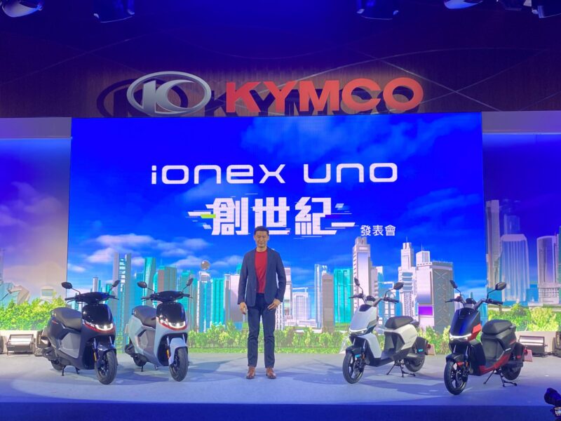 KYMCO Ionex正式宣布開啟「Ionex UNO 創世紀」，宣告全新電動機車時代已經到來，領先全球公布前所未有的「充換合一」S Techno電動機車和輕型電動機車酷樂。(攝影：島耕作)