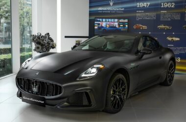 GranTurismo PrimaSerie 75 週年限量版 Trofeo 版本建議售價1,388 萬，由 Maserati 總代理臺灣蒙地拿導入限量 2 席，現已抵台並準備正式交付。(圖片提供：臺灣蒙地拿)