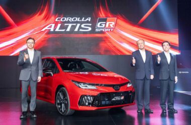 ALTIS GR SPORT全新改款於5月21日上市，重新定義極致駕馭體驗(左起和泰汽車蘇純興 總經理、日本豐田上田泰史 總工程師、國瑞汽車長沼一生 董事長)。(圖片提供：和泰)