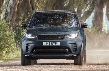 Discovery Sport 35th Edition 紀念版以 P250 Dynamic SE 車型為基礎，升級多項豐富標配。(圖片提供：JLR)