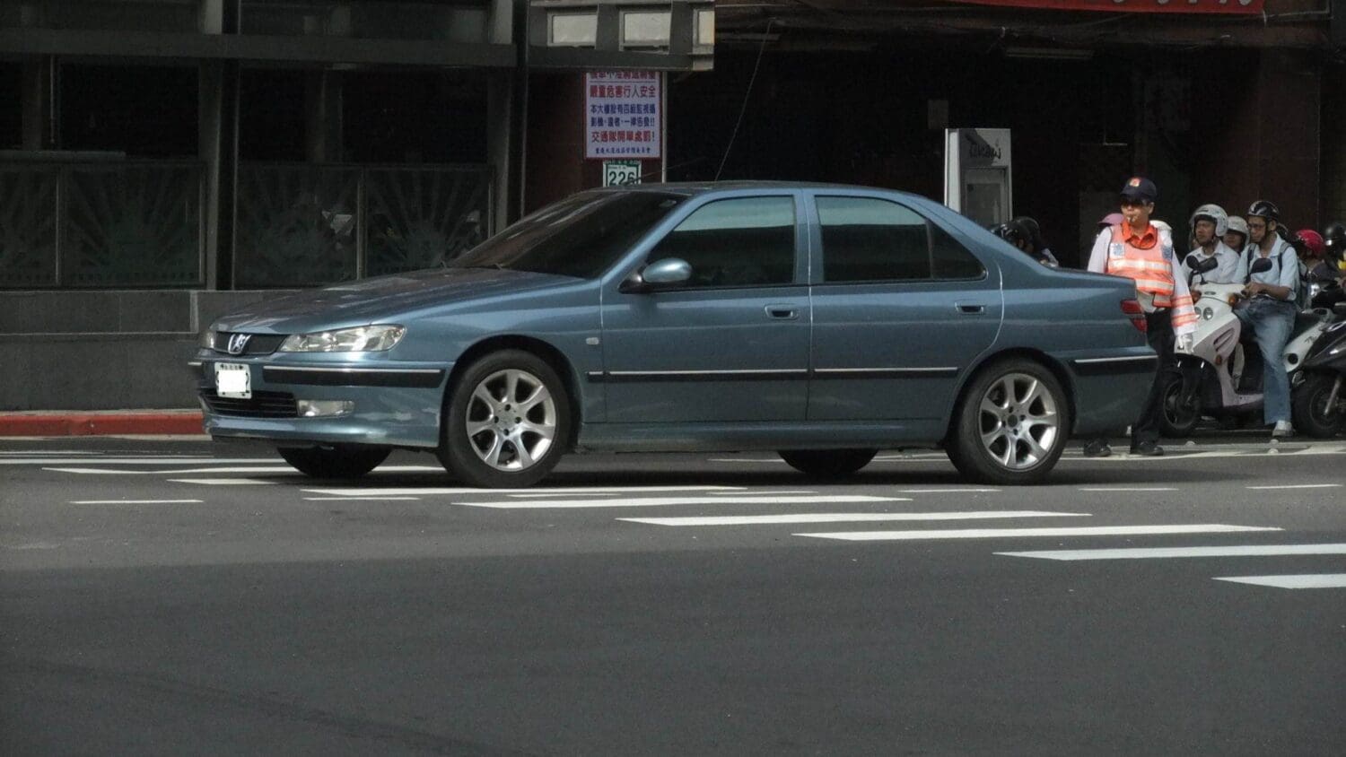 「Taxi」電影暴紅沒帶動銷量　絕美Peugeot 406遭逢日系車夾殺！