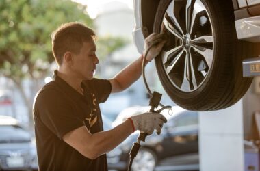 LUXGEN隨時提供車主無後顧之憂的關懷與悉心服務，若顧客需要諮詢協助或遭遇愛車受困，將提供免費道路救援服務，請洽LUXGEN 24小時客服專線：0800-588-088。(圖片提供：納智捷)