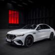 E 53 HYBRID 4MATIC+，以全新的 P2 插電式油電複合動力架構，結合 M256M 直列六缸渦輪引擎，創造出綜效 585 hp 的最大馬力與 750 Nm 的最大扭力。(圖片提供：台灣賓士)