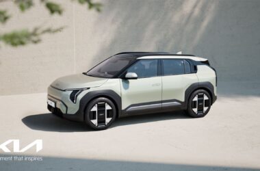 Kia總代理台灣森那美起亞自11月30日起舉辦《2024 Kia EV Day啟發新未來品牌特展》，純電智慧跨界休旅The Kia EV3於全台展示中心陸續亮相。(圖片提供：Kia)