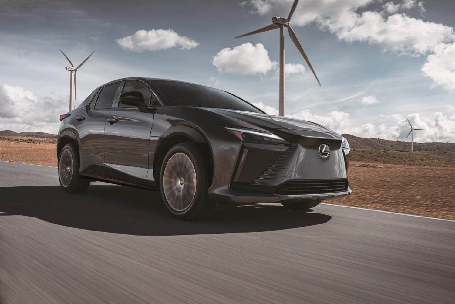 Lexus RZ 450e旗艦版限量100台上市　售價230萬元