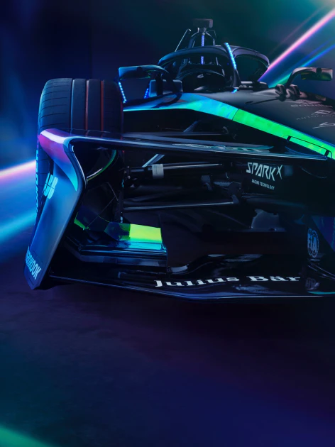 【Wonder Charge 2025台北國際汽車嘉年華】是台灣首場結合Formula E電動方程式Showrun、主題汽車大遊行、未來移動科技展、潮流娛樂與音樂演出的全民嘉年華盛典。(圖/Wonder Charge提供)