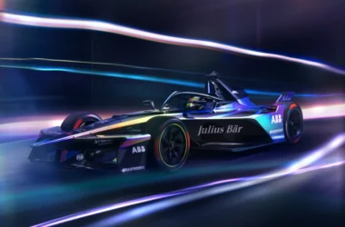 【Wonder Charge 2025台北國際汽車嘉年華】結合賽車運動、環保科技、時尚潮流及流行音樂，耗資上億打造一場全民參與的國際級嘉年華會。（圖／Wonder Charge提供）