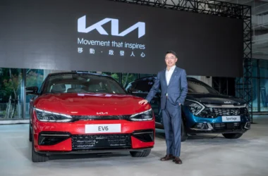 李昌益先生自2020年任Kia總代理台灣森那美起亞總裁一職以來，帶領台灣團隊在Kia品牌轉型與成長的關鍵階段，為品牌形象、產品規劃、通路體驗三大策略方向，奠定Kia在台灣市場發展的堅實基礎，達成多項具指標性的重要里程碑。