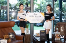 XPEL VISION 除了有效阻隔熱能，XPEL 隔熱紙亦獲美國皮膚癌協會認證，為國際公認具防曬與防癌效能的健康防護產品，從日常守護您與家人的健康