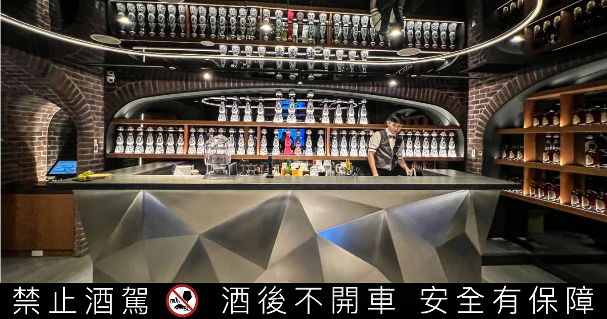 信義區金色三麥酒窖店全面升級:AI選酒、KTV嗨唱、威士忌吧,玩轉夜生活! 信義區金色三麥酒窖店全面升級:AI選酒、KTV嗨唱、威士忌吧,玩轉夜生活!