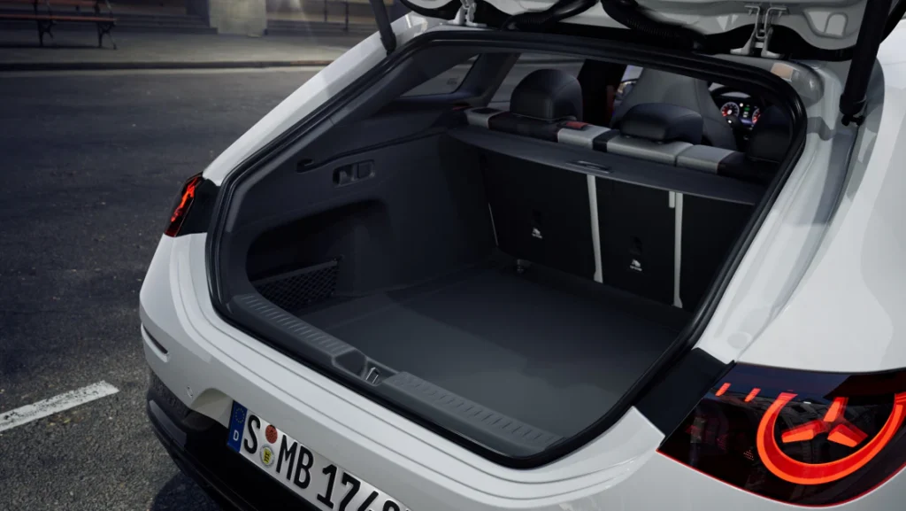CLA Shooting Brake 保留跑格魅力，更帶來絕佳的空間機能