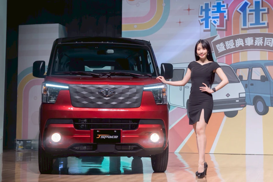 J SPACE特仕車 延續 Two-tone 塗裝設計，新增四款全新晶亮車色並全面強化配備