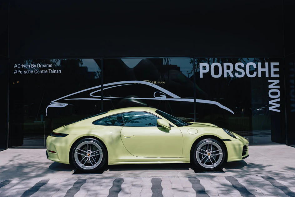 Porsche NOW 誠品生活台南全新概念店