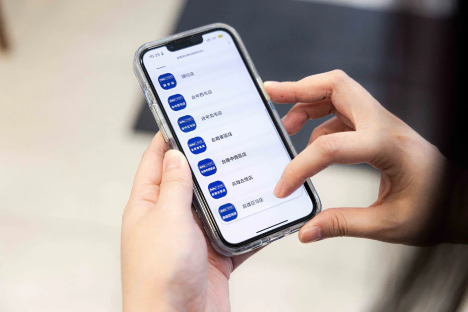 KeePer PRO SHOP以科技化新預約模式，透過LINE官方帳號即可查詢服務與價格並隨時預約，省去繁瑣的等待與溝通