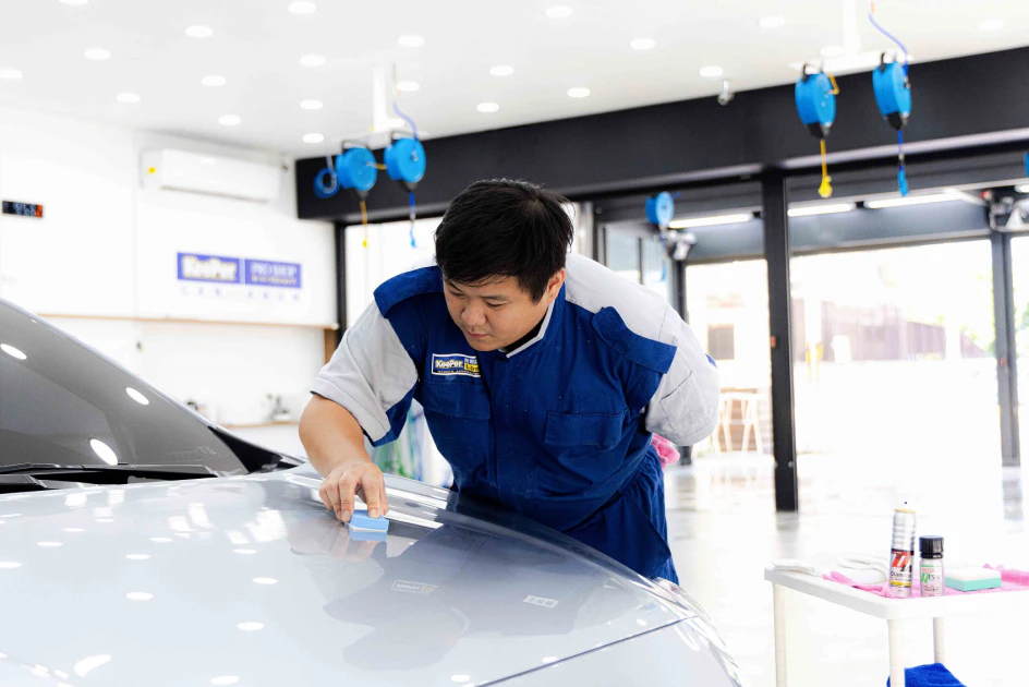 KeePer PRO SHOP全面採用日本原裝進口設備與藥劑，環保無害，不僅細心呵護車漆，更友善環境與人體安全