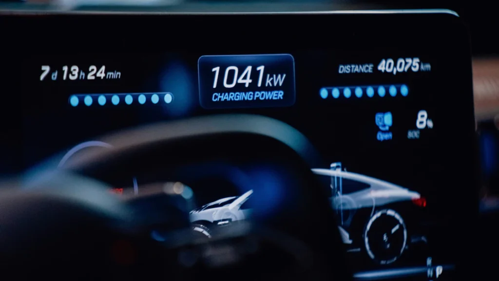 CONCEPT AMG GT XX 於概念充電站創下超過 1,000kW 的充電功率紀錄
