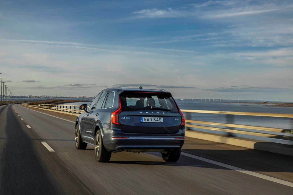 The New XC90 B5 Plus 車型更首次導入 FSD (Frequency Selective Damping) 可變阻尼避震器