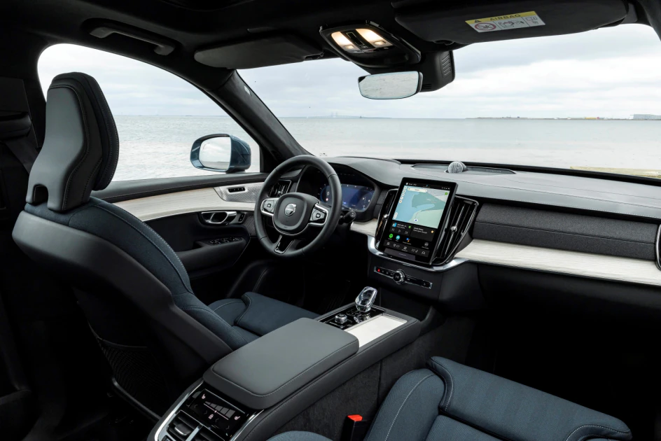  The New XC90 用高雅細膩的舒適氛圍，打造頂級奢華的生活品質。
