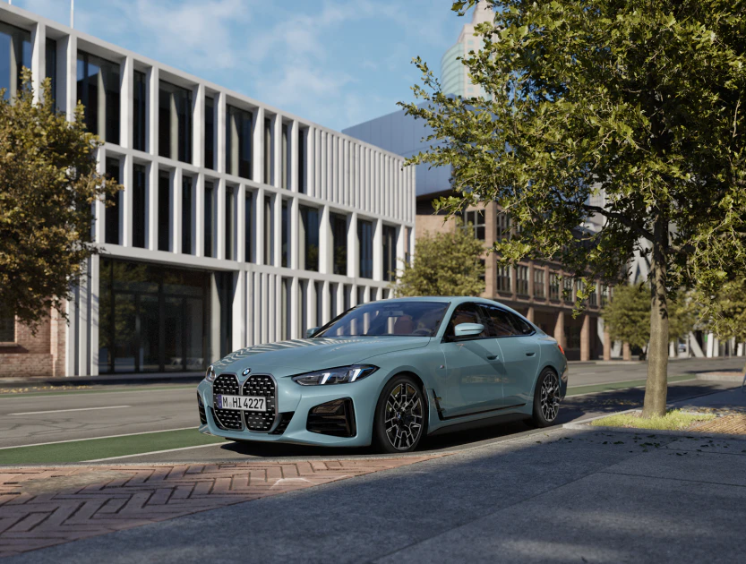 全新4系列全車系皆擁有完美的5050車身配重，以及可滿足多種駕馭路況的優異懸吊設計，具備對手難以匹敵的操駕樂趣，凡於本月完成交車領牌，即可享3年4萬公里原廠保養套裝與第4年延長保固，全面升級用車體驗，更限時加贈1年乙式全險。同步提供彈性入主選擇，包括指定車型180萬元60期0利率專案，或低月付5,900元起的分期方案，另也提供3年租賃禮遇方案，讓消費者領略BMW 4系列Gran Coupé四門跑車耀眼魅力