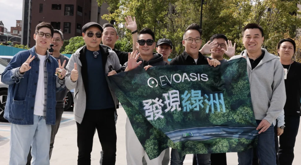 發現綠洲媒體試駕側拍