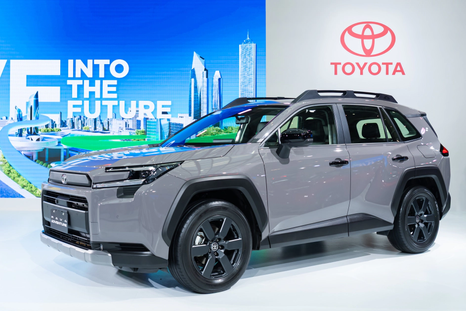 日本進口第六代大改款 RAV4 ADVENTURE於台北車展正式亮相