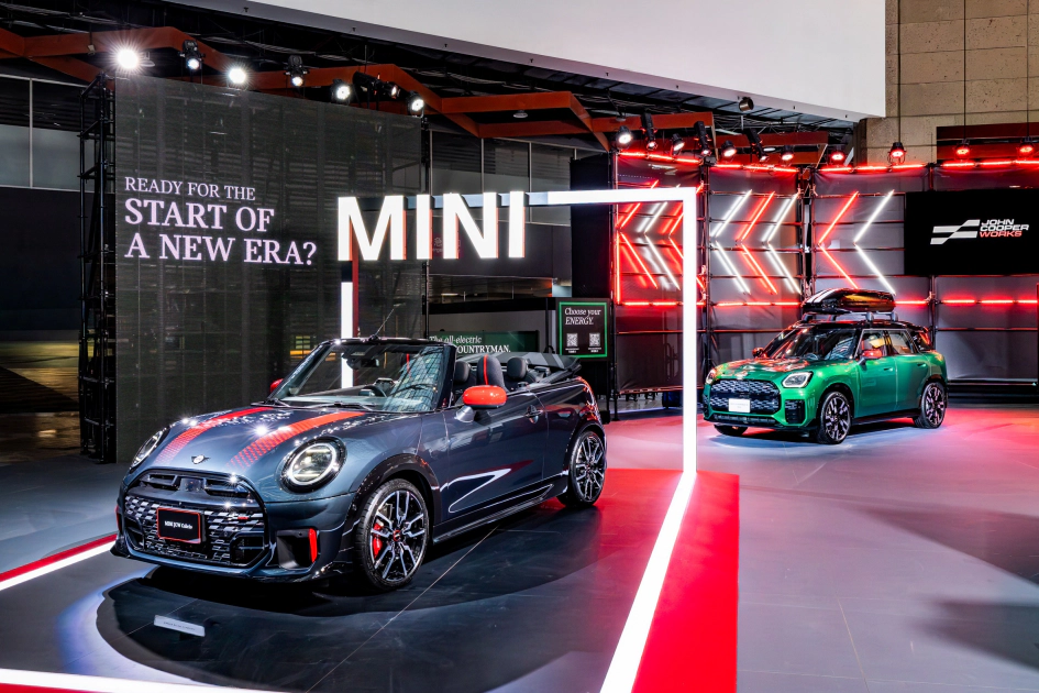 台灣首次引進的MINI John Cooper Works Cabrio於2025台北新車暨新能源車大展亮相，結合熱血操駕精神與敞篷設計，展現MINI最純粹且鮮明的品牌特色