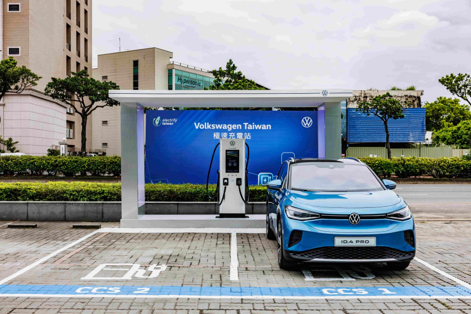 萬馬奔騰迎新春 Volkswagen春節營業時間公告