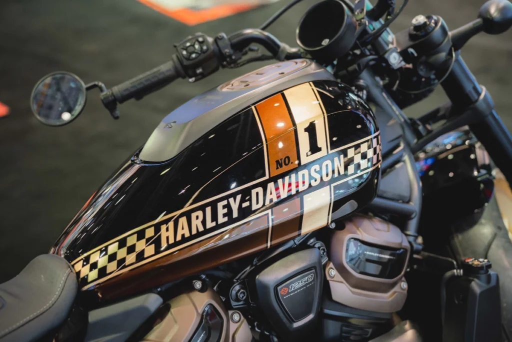 Sportster S Victory Legacy