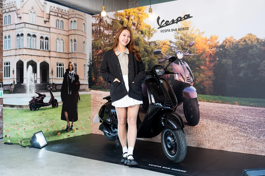 Vespa 全台首批限量僅 7 台的 946 Horse 特仕版