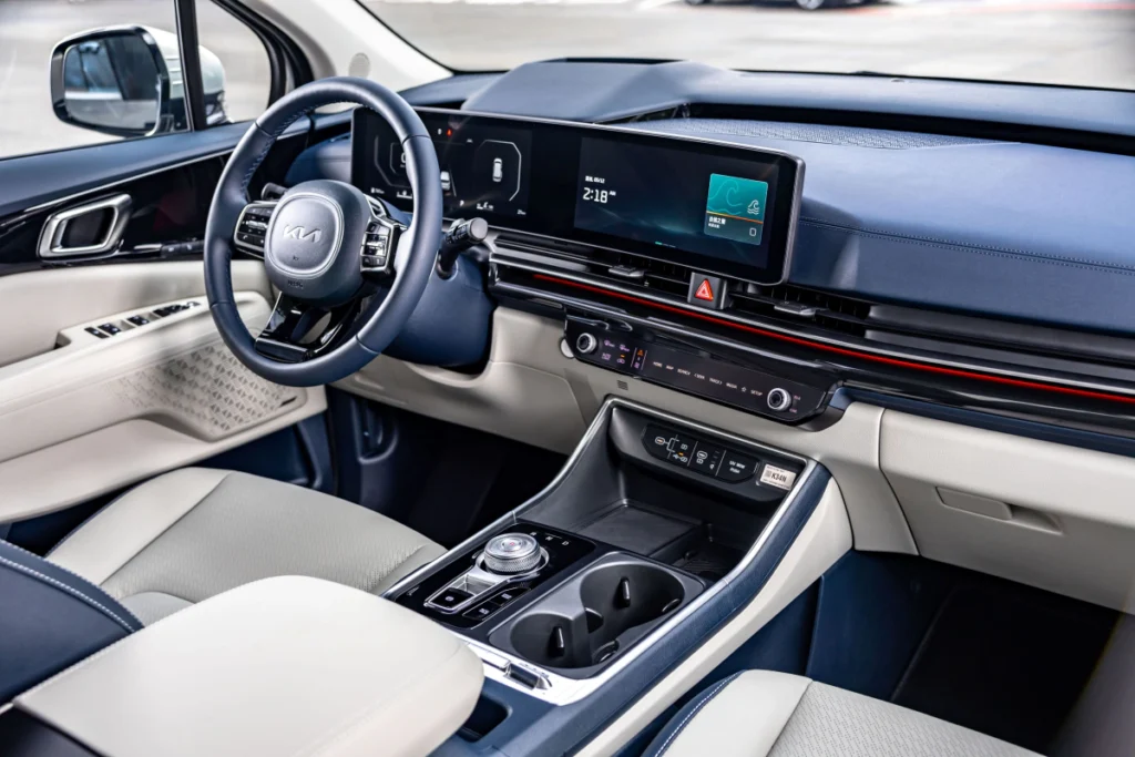Kia The new Carnival連續4年獲得《車訊風雲獎》「最佳進口大型MPV」，展現在同級距中的領先地位。