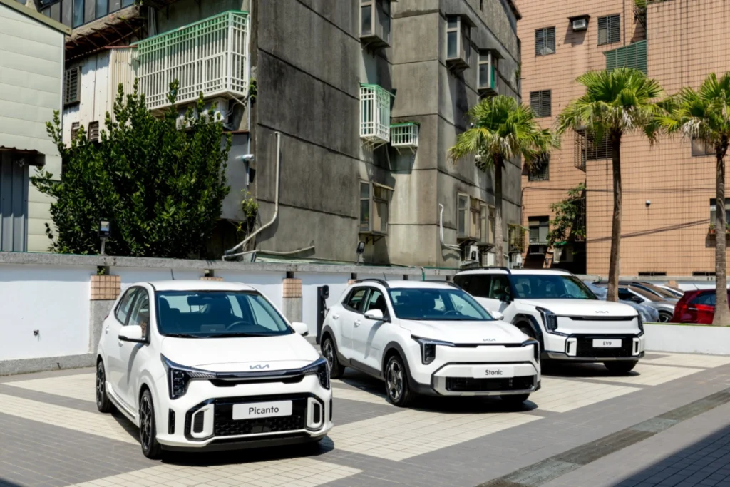 Kia總代理台灣森那美起亞於4月3日至6日在全台展示中心舉辦「Kia小小設計師」著色繪畫競賽，歡迎帶著家中小朋友，一同蒞臨展示中心享受親子時光。